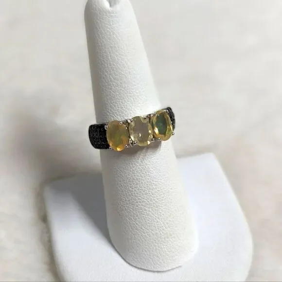 NWOT - Oval Ethiopian Opals w/ Black Spinel Rounds Rhodium Sterling Silver Ring - Picture 6 of 15